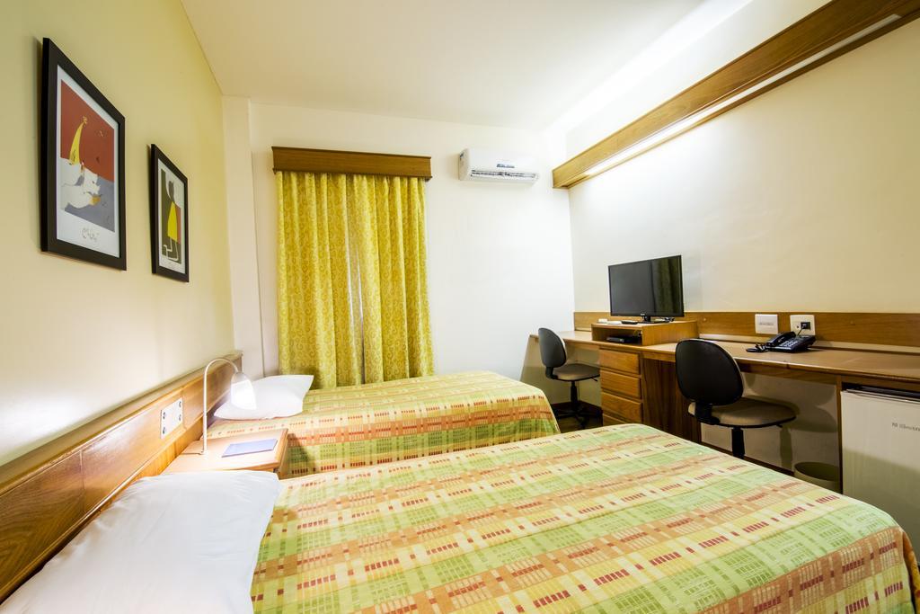 Jr Hotel Marilia Room photo